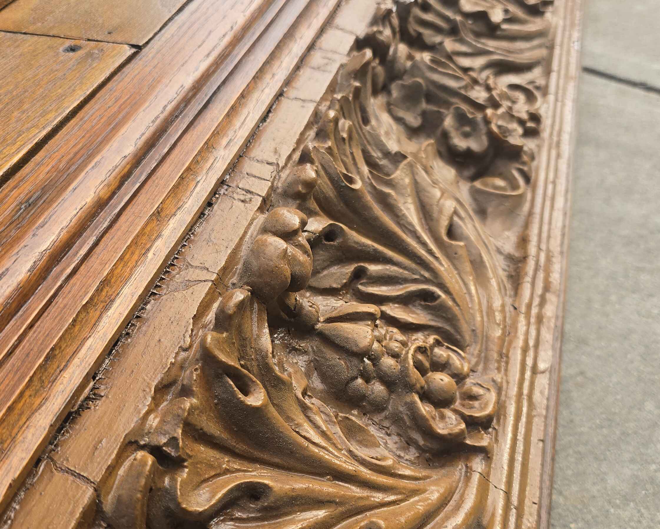 Titanic molding — view 5