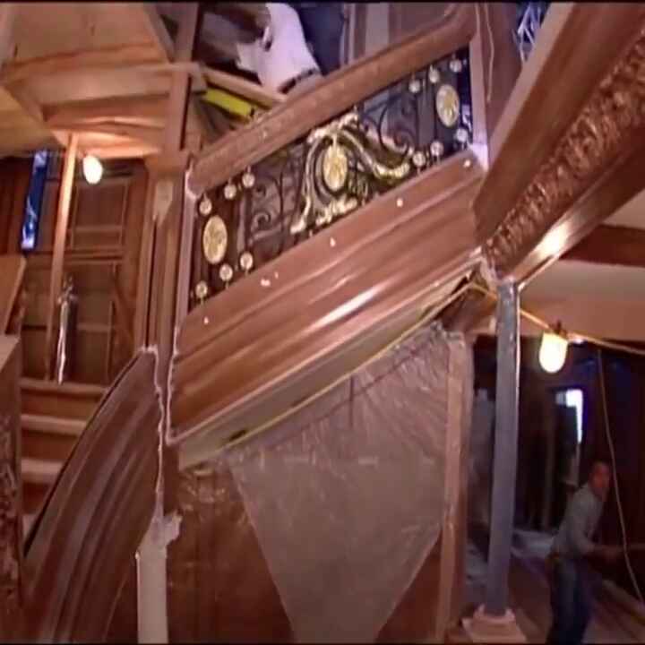 Titanic molding — view 7